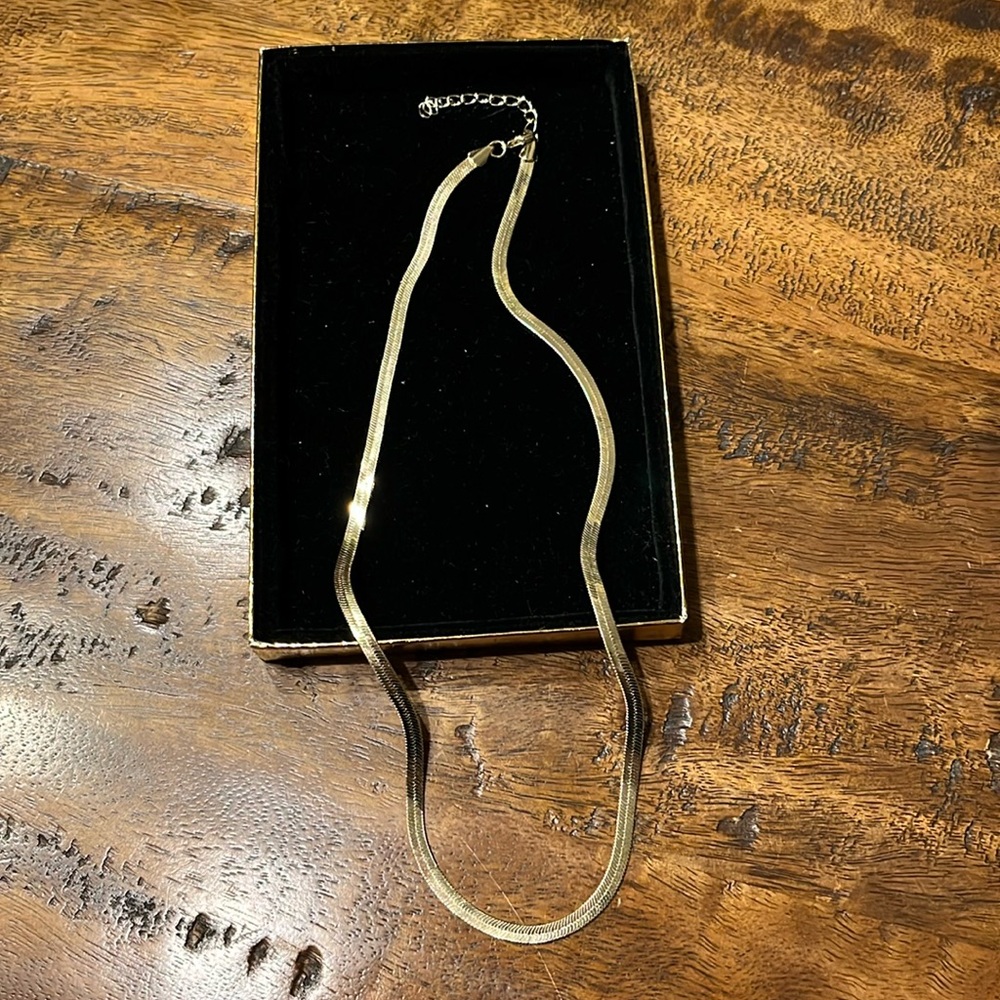 GOLD PLATED HERRINGBONE CHAIN
